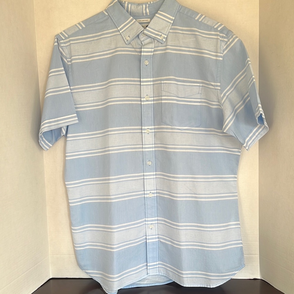 Old Navy Short Sleeve Button down shirt- Slim Fit